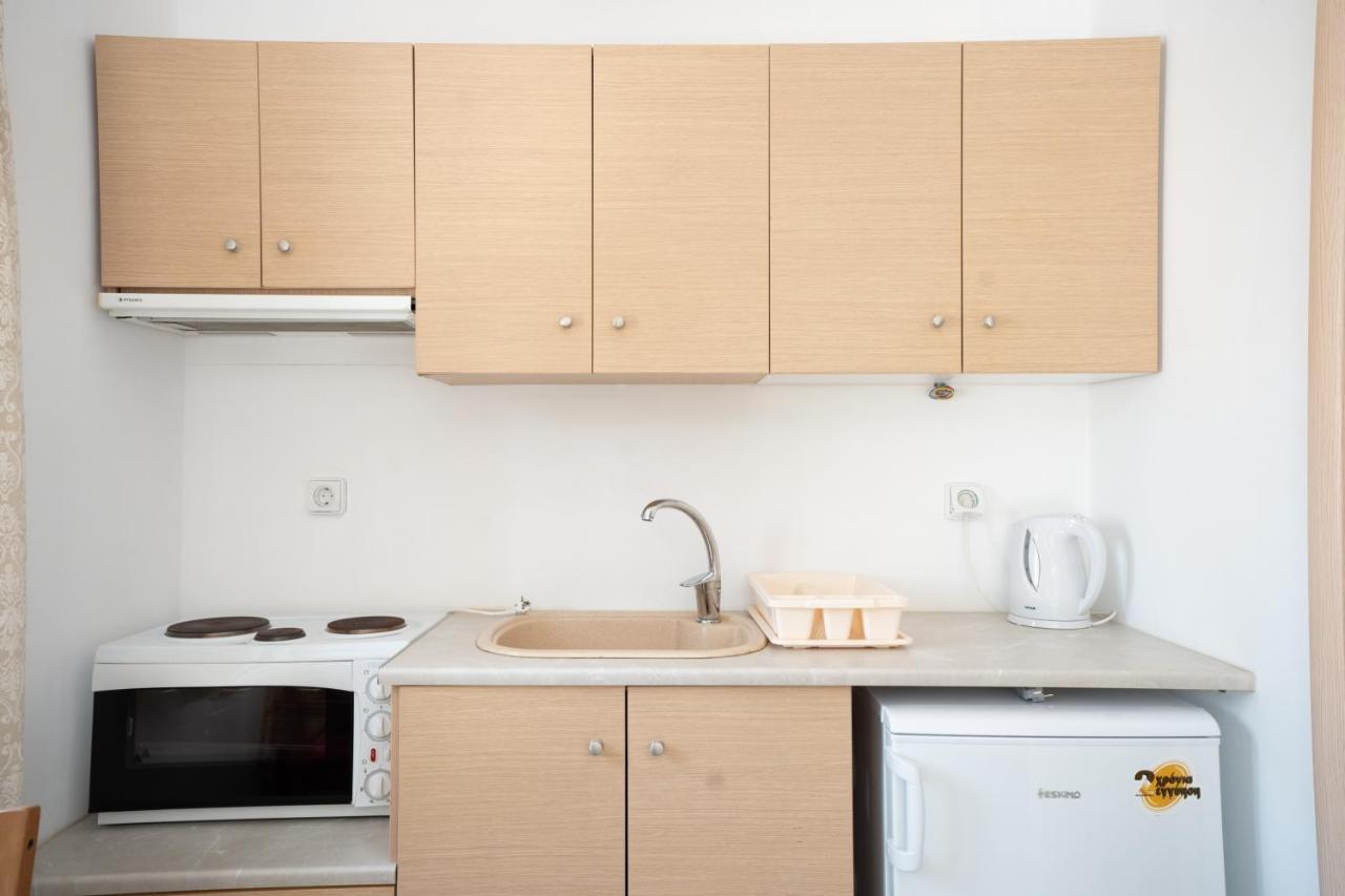 Liana Studios Apartment *